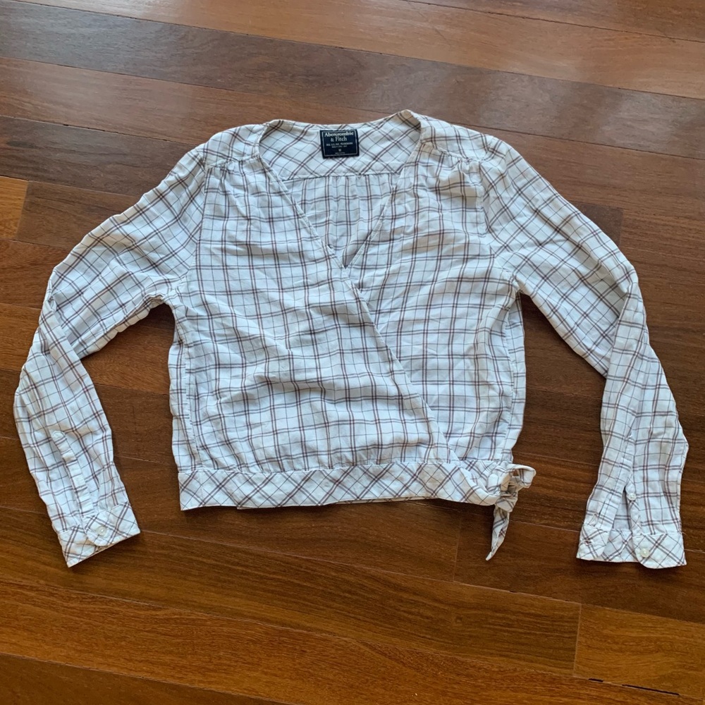 Abercrombie & Fitch wrap top